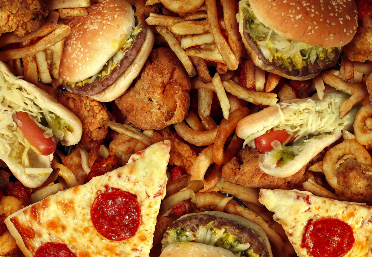 Eating Junk Food Raises Cancer Risk, Even for Slim Women